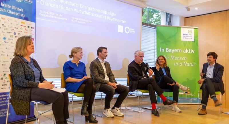 Paneldiskussion zum Ausbau erneuerbarer Energien in Bayern